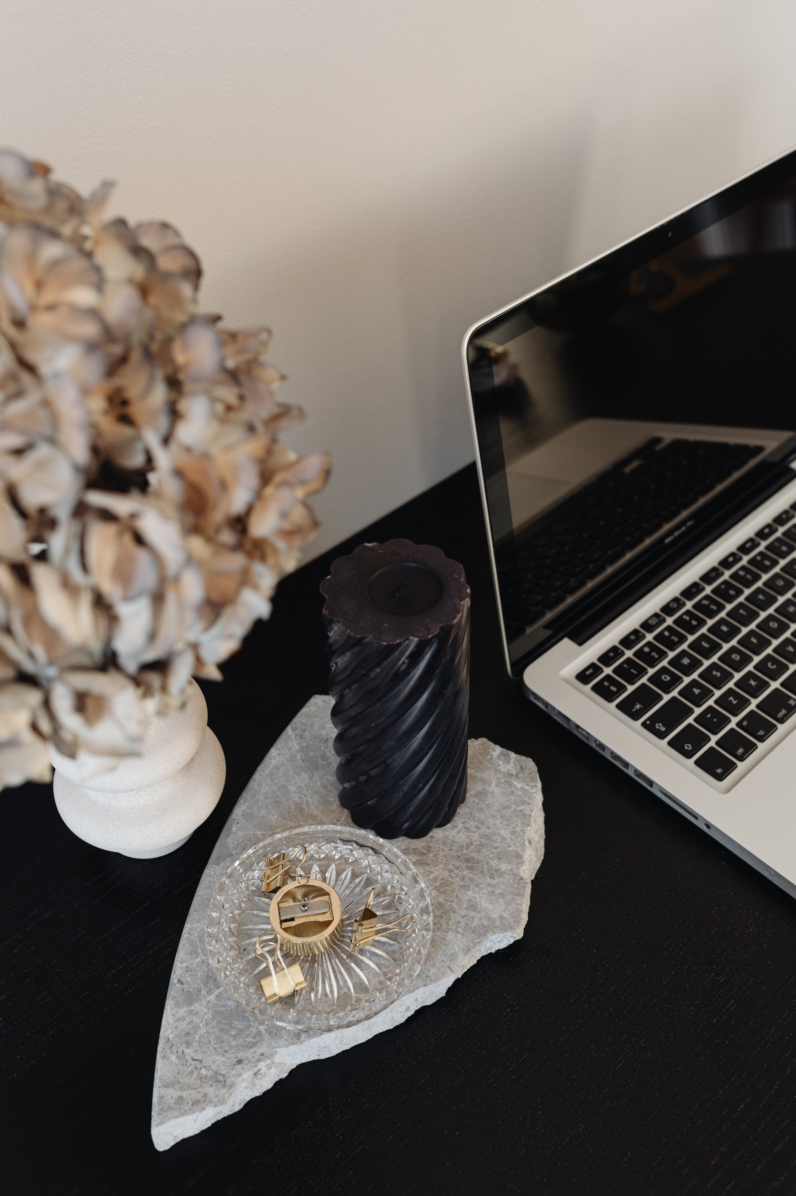 Digital Detox for Mums: Reclaim Your Focus &&nbsp;Presence